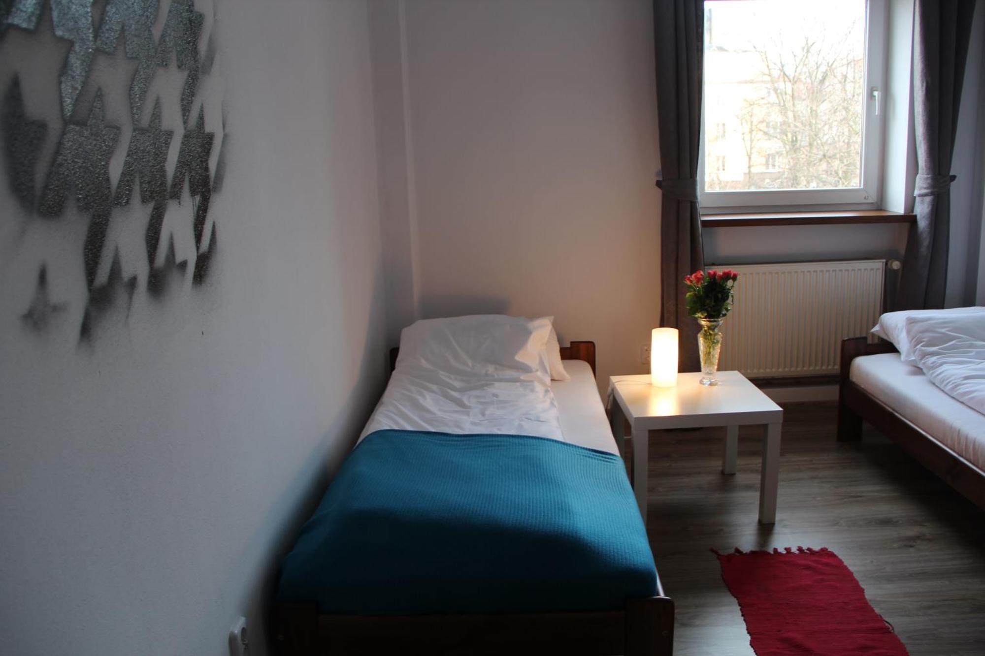 Baba Hostel กาลิช ภายนอก รูปภาพ