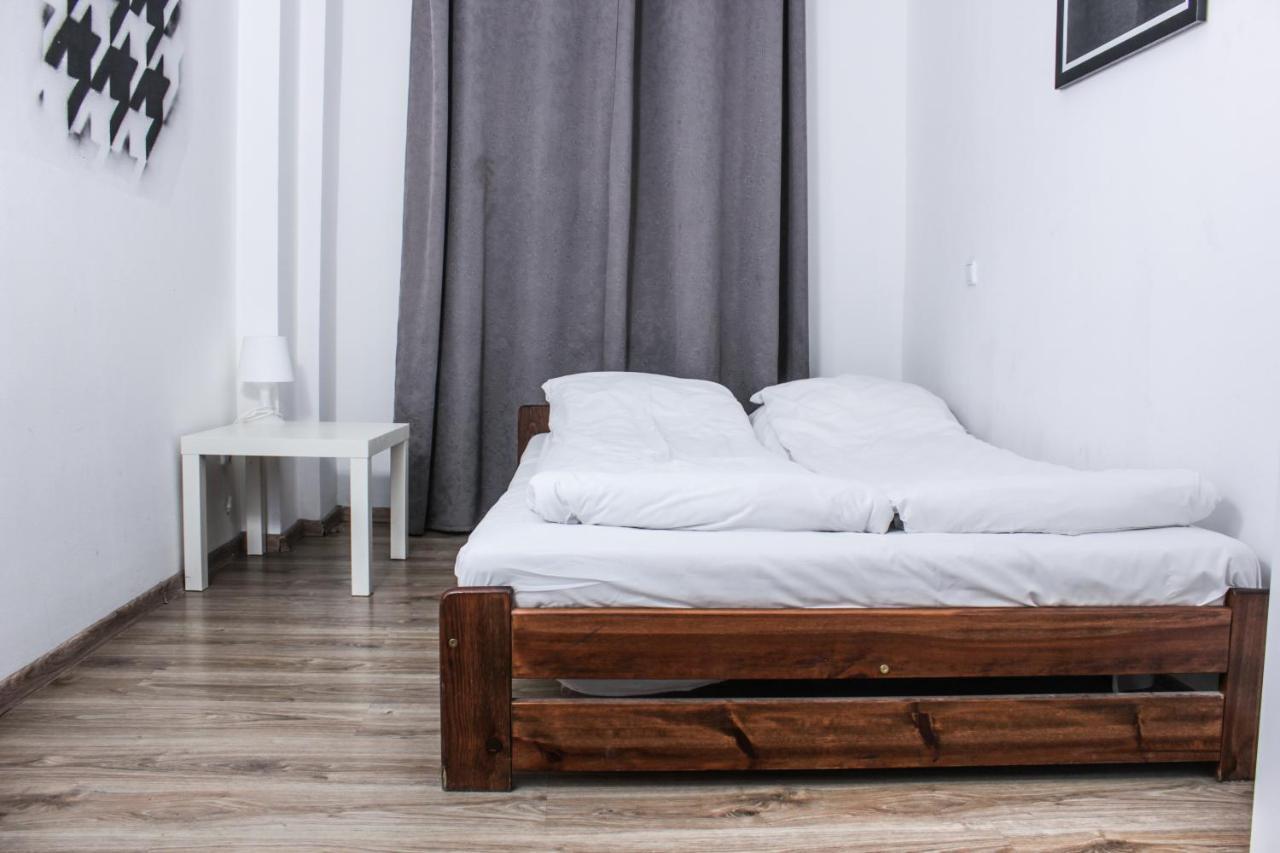 Baba Hostel กาลิช ภายนอก รูปภาพ