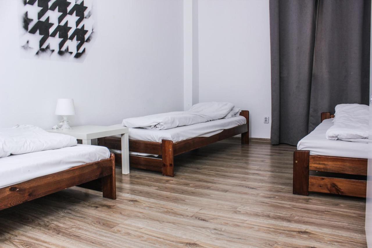 Baba Hostel กาลิช ภายนอก รูปภาพ