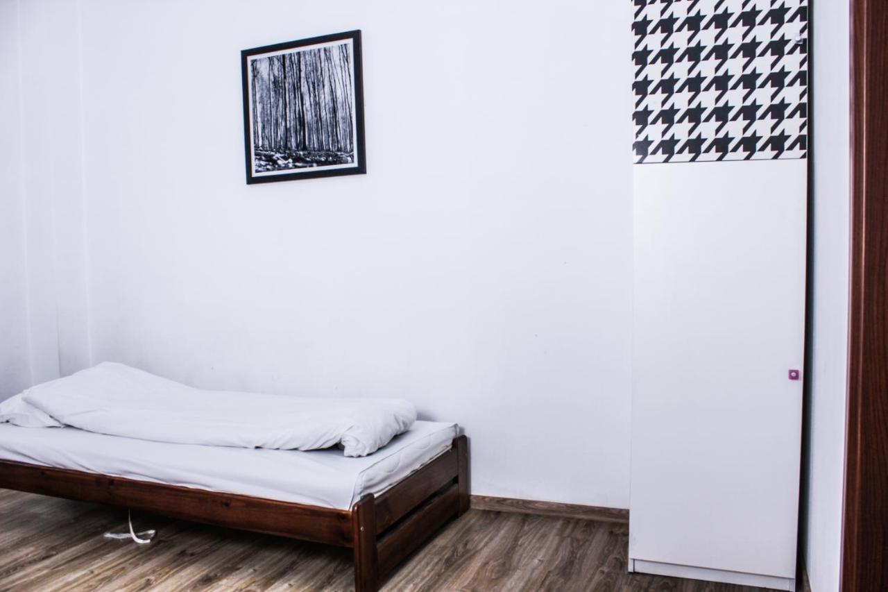 Baba Hostel กาลิช ภายนอก รูปภาพ