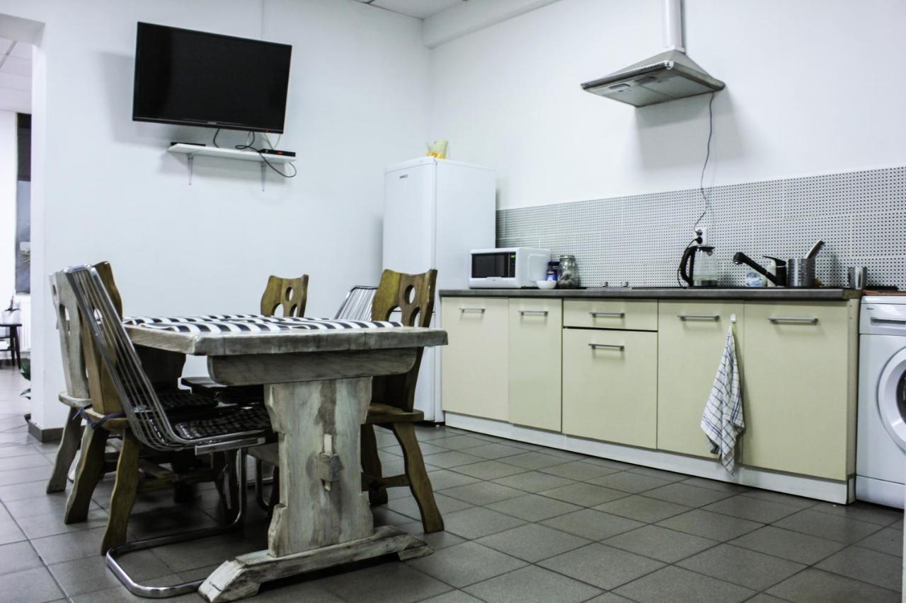 Baba Hostel กาลิช ภายนอก รูปภาพ